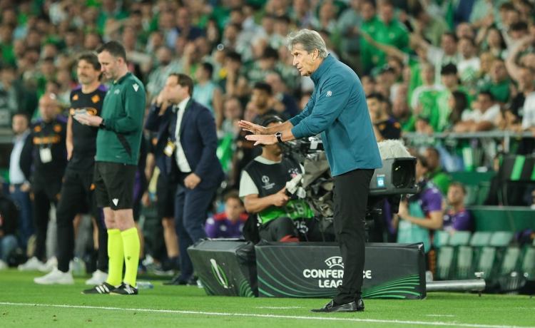 Pellegrini explica por qué sólo hizo dos cambios, qué le ocurre a Jesús Rodríguez y el plan para la vuelta Pellegrini explica por qué sólo hizo dos cambios, qué le ocurre a Jesús Rodríguez y el plan para la vuelta