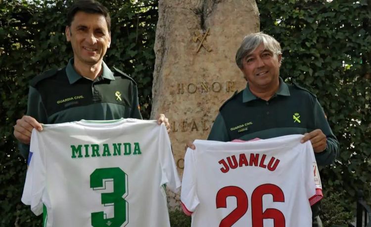El derbi sevillano llega a la Guardia Civil El derbi sevillano llega a la Guardia Civil