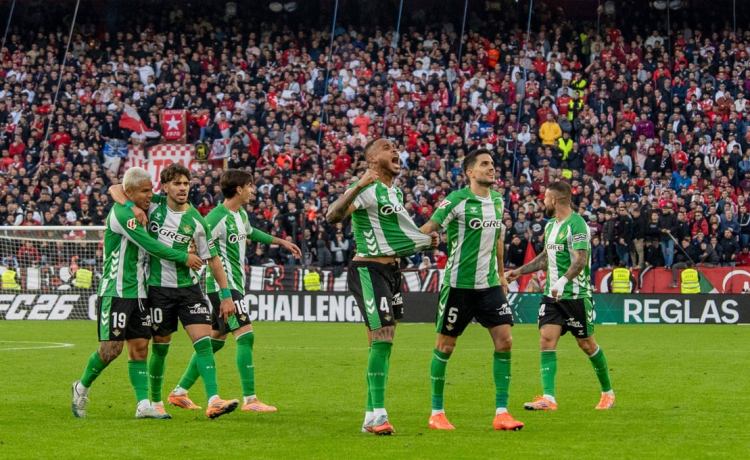 El señalado, el incombustible y el talismán, tres cuartos de la mejor defensa de noviembre El señalado, el incombustible y el talismán, tres cuartos de la mejor defensa de noviembre