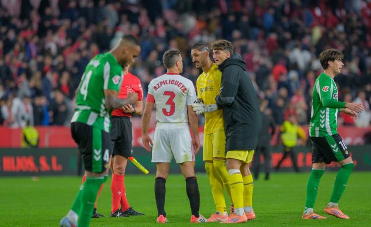 Comunicado del Sevilla sobre la suspensión del derbi y sus consecuencias Comunicado del Sevilla sobre la suspensión del derbi y sus consecuencias