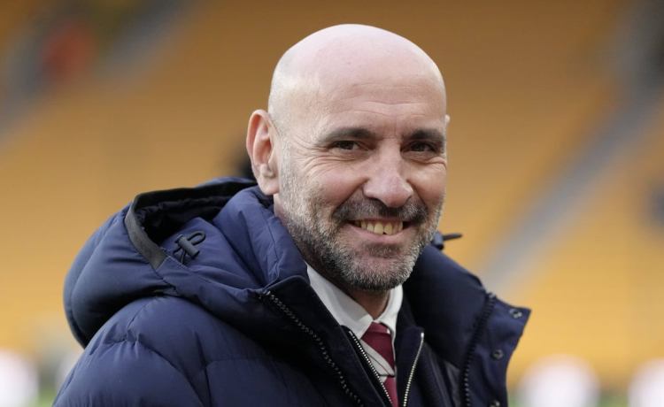 Monchi, tras la derrota del Sevilla contra el Betis en el derbi: «Ha sido un palo gordo» Monchi, tras la derrota del Sevilla contra el Betis en el derbi: «Ha sido un palo gordo»