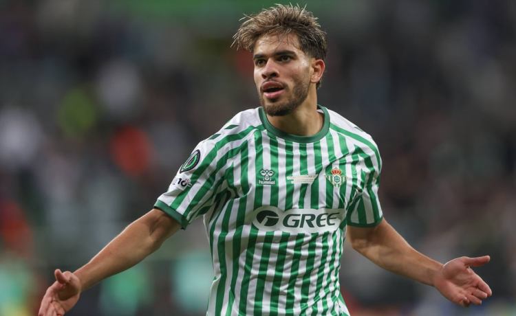 Más novias para Abde, que apunta a ser la tercera gran venta del Betis Más novias para Abde, que apunta a ser la tercera gran venta del Betis