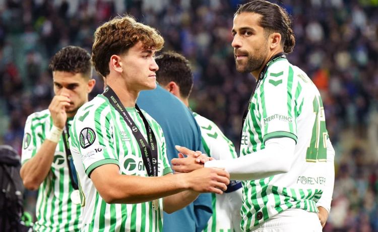 El Betis anuncia la salida de Mateo Flores El Betis anuncia la salida de Mateo Flores