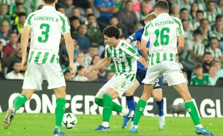 El Milan ratifica su interés por Johnny y toma una decisión El Milan ratifica su interés por Johnny y toma una decisión