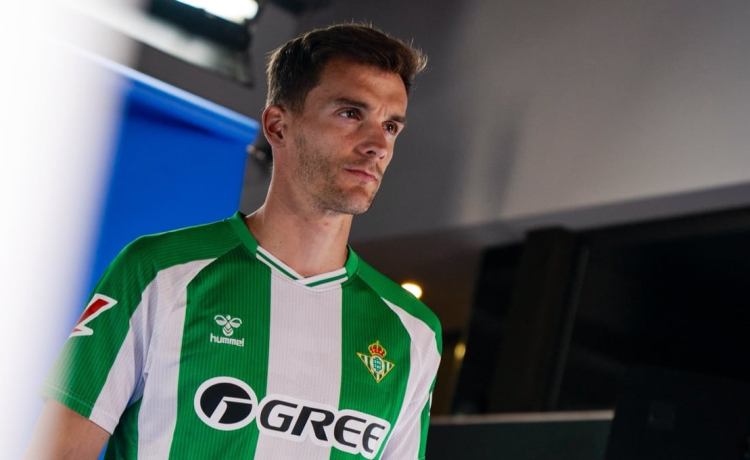 Diego Llorente confirma las buenas noticias dadas por Pellegrini Diego Llorente confirma las buenas noticias dadas por Pellegrini