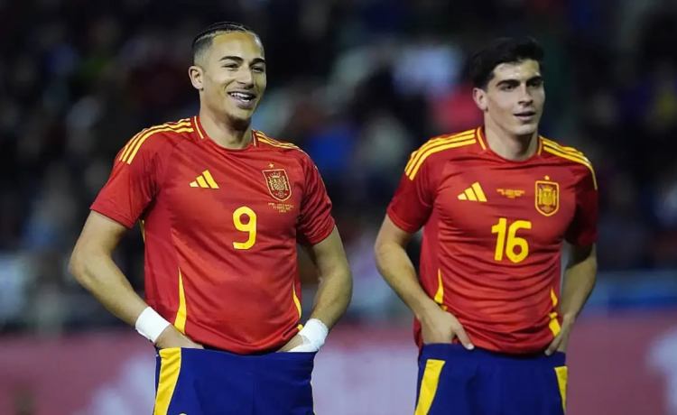 Minutos para los cuatro sevillanos de la sub 21, un reflejo de lo que son en sus clubes Minutos para los cuatro sevillanos de la sub 21, un reflejo de lo que son en sus clubes