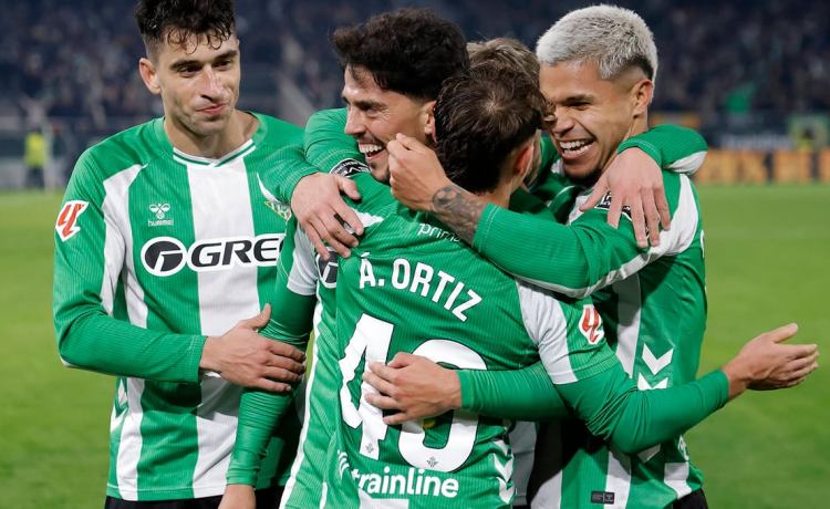La IA adelanta el puesto final del Betis en LaLiga con una predicción esperanzadora La IA adelanta el puesto final del Betis en LaLiga con una predicción esperanzadora
