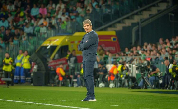 Pellegrini, tajante: «No puedo confirmar que Vitor Roque no vaya a salir» Pellegrini, tajante: «No puedo confirmar que Vitor Roque no vaya a salir»