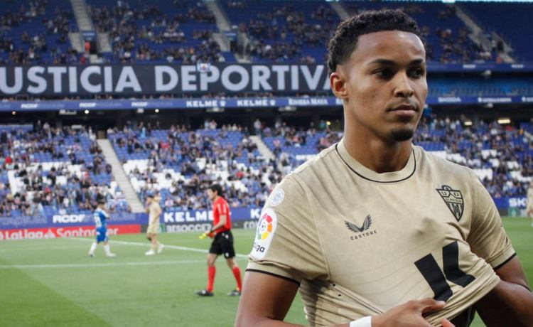El Palmeiras amenaza: la alternativa a Willian José que más gusta juega en el Almería El Palmeiras amenaza: la alternativa a Willian José que más gusta juega en el Almería