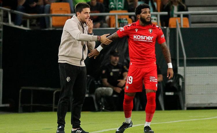 El rotundo ‘mea culpa’ de Lisci: «Odio buscar excusas, pero esto no debe pasar» El rotundo ‘mea culpa’ de Lisci: «Odio buscar excusas, pero esto no debe pasar»