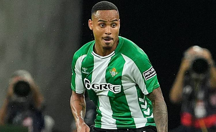 El secreto de Natan para no lesionarse en el Betis: «Antes no hacía nada» El secreto de Natan para no lesionarse en el Betis: «Antes no hacía nada»