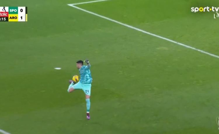 La increíble pifia de Rui Silva que casi cuesta la derrota al Sporting CP La increíble pifia de Rui Silva que casi cuesta la derrota al Sporting CP