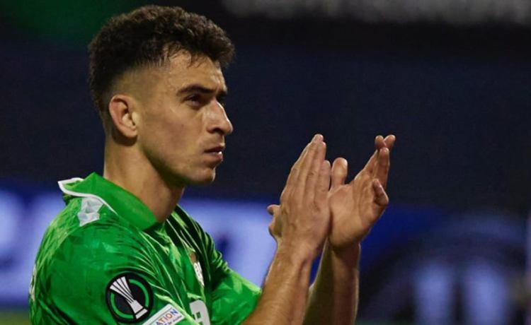 El calvario de Marc Roca y la solución para la baja de Isco en el Betis El calvario de Marc Roca y la solución para la baja de Isco en el Betis