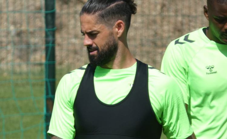 Isco ya toca balón Isco ya toca balón