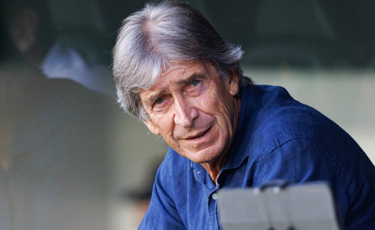 Pellegrini activa su renovación con un mensaje al Betis Pellegrini activa su renovación con un mensaje al Betis