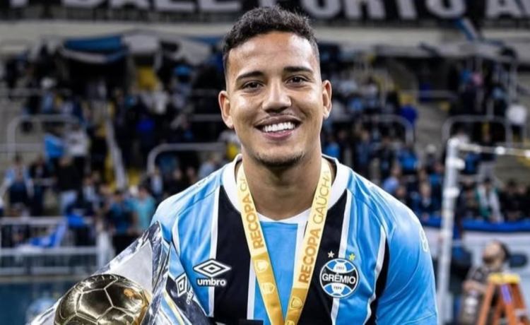 Arabia Saudí se entromete en un movimiento del Betis Arabia Saudí se entromete en un movimiento del Betis
