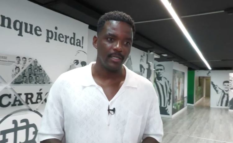El emocionado alegato final de William Carvalho, «un bético para siempre» El emocionado alegato final de William Carvalho, «un bético para siempre»