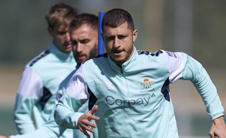 La convocatoria del Betis contra el Villarreal: Vuelve Fekir y más novedades La convocatoria del Betis contra el Villarreal: Vuelve Fekir y más novedades