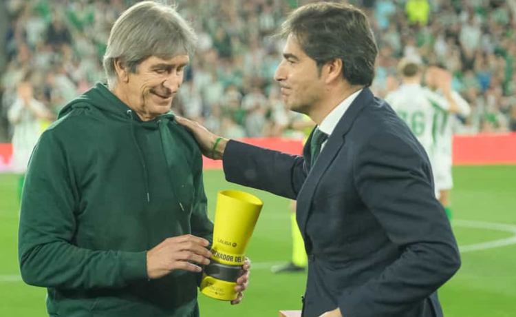 Reacción del Betis al toque de atención de Pellegrini con la renovación Reacción del Betis al toque de atención de Pellegrini con la renovación