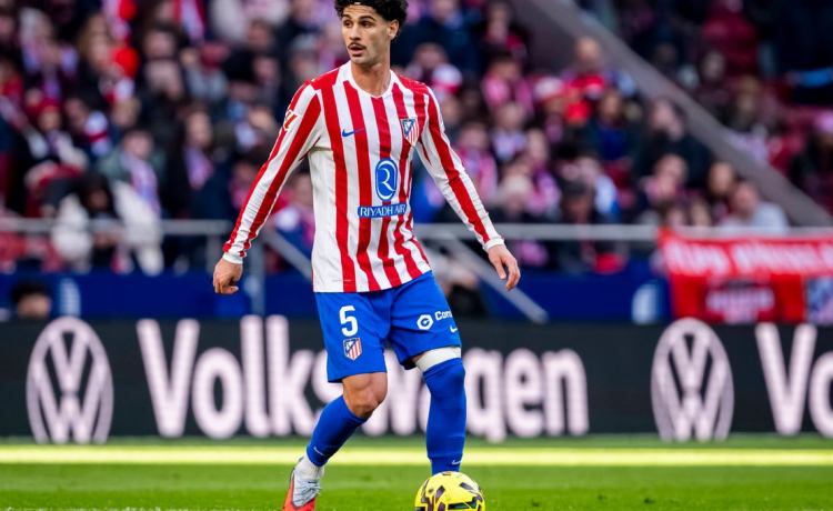 Johnny Cardoso empieza a ser el que brilló en el Betis: «No estoy lejos» Johnny Cardoso empieza a ser el que brilló en el Betis: «No estoy lejos»