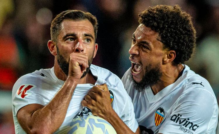 Luis Rioja responde al ‘Cucho’: «El peso del partido lo ha llevado el Valencia» Luis Rioja responde al ‘Cucho’: «El peso del partido lo ha llevado el Valencia»