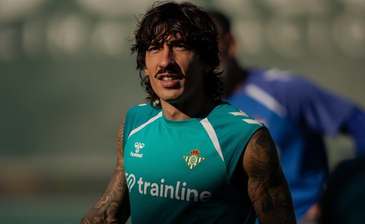 Cinco bajas, una novedad y un detalle interesante en la lista del Betis contra Osasuna Cinco bajas, una novedad y un detalle interesante en la lista del Betis contra Osasuna