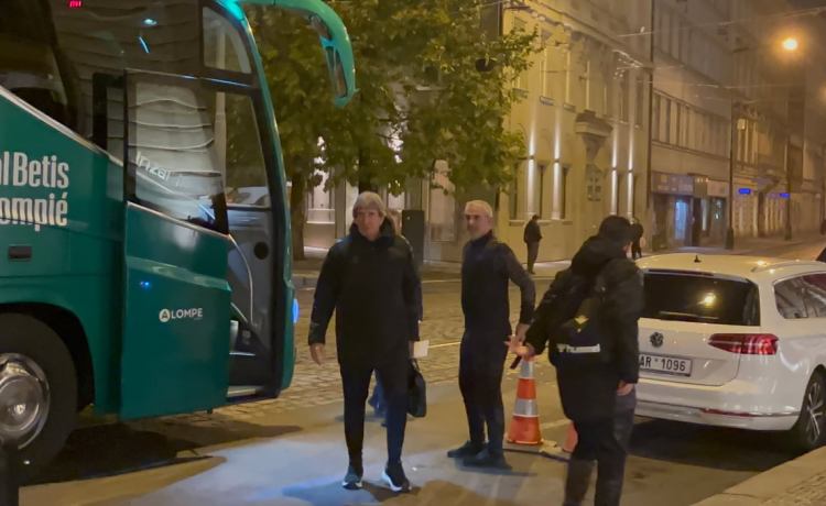 El Betis de Pellegrini aterriza en la gélida capital de la República Checa El Betis de Pellegrini aterriza en la gélida capital de la República Checa