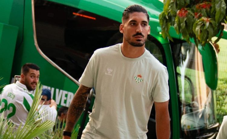 Álvaro Valles: «Esto es una gran familia; quería volver a toda costa» Álvaro Valles: «Esto es una gran familia; quería volver a toda costa»
