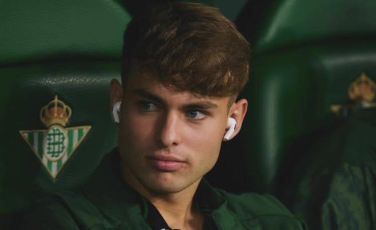 Reunión a la vista con Ángel Ortiz para cerrar su renovación Reunión a la vista con Ángel Ortiz para cerrar su renovación