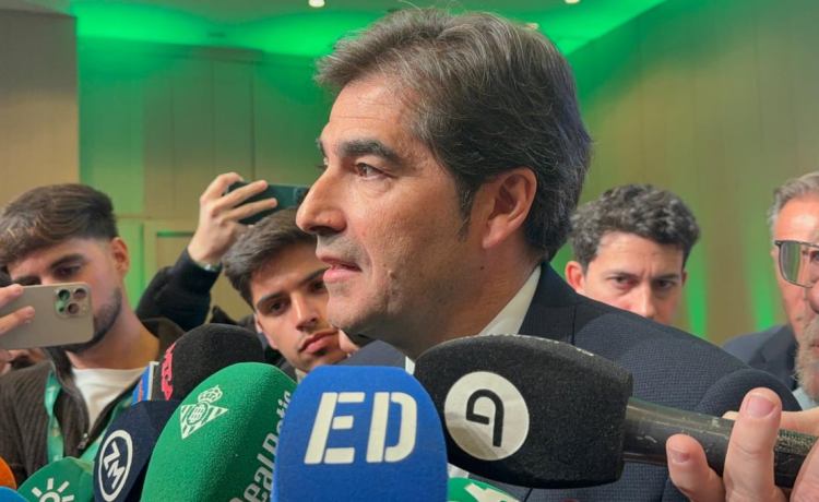 Álgel Haro ve complejo que Betis y Sevilla compartan el Estadio de La Cartuja: «No sé si habrá cabida» Álgel Haro ve complejo que Betis y Sevilla compartan el Estadio de La Cartuja: «No sé si habrá cabida»