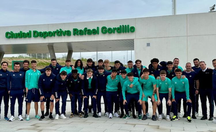El Zaragoza espera ya a Betis o Barça en la final de la Copa del Rey juvenil El Zaragoza espera ya a Betis o Barça en la final de la Copa del Rey juvenil
