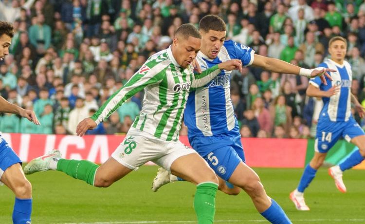 El representante de Vitor Roque, contundente sobre los rumores de salida del Betis El representante de Vitor Roque, contundente sobre los rumores de salida del Betis