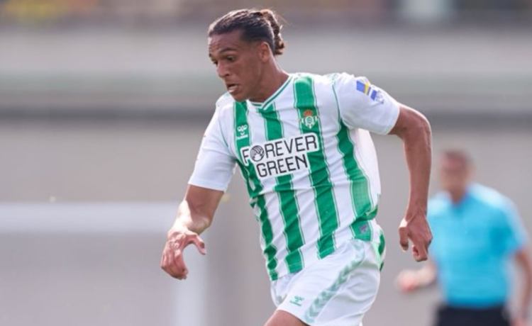 El Betis aplaza el debate de Yanis Senhadji y anuncia su nuevo destino El Betis aplaza el debate de Yanis Senhadji y anuncia su nuevo destino