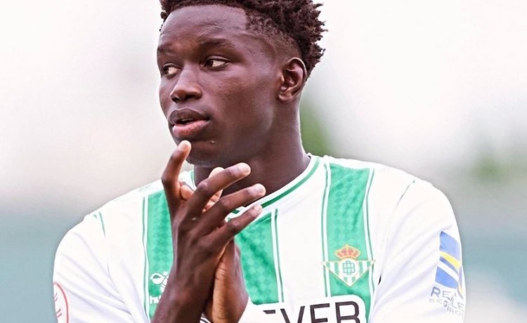 OFICIAL: El Betis ficha a Nobel Mendy OFICIAL: El Betis ficha a Nobel Mendy