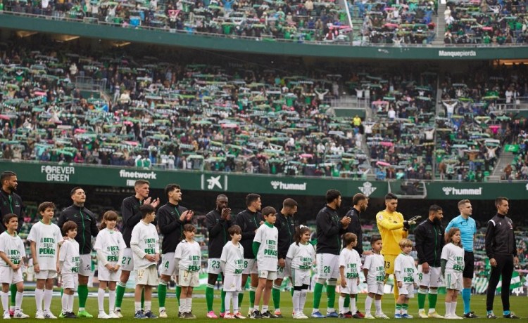 El Betis aborta de un plumazo otra crisis de pacotilla El Betis aborta de un plumazo otra crisis de pacotilla