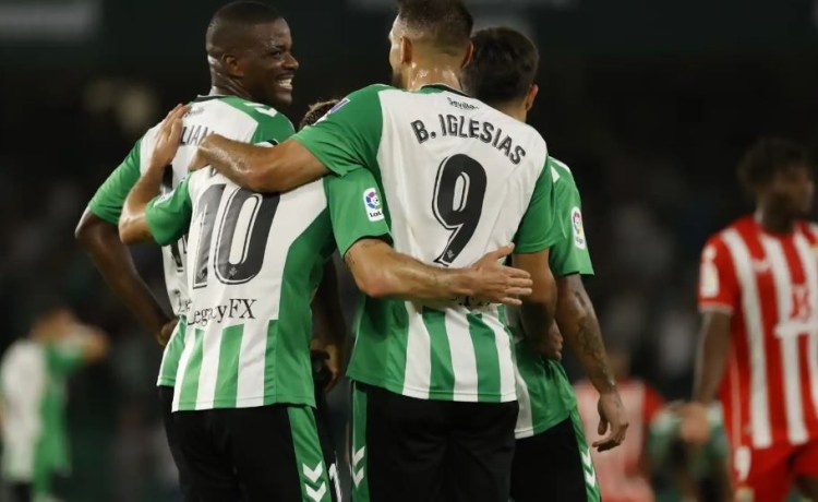 El Betis recibe al Almería el domingo 12 de mayo y visita a Las Palmas el jueves siguiente El Betis recibe al Almería el domingo 12 de mayo y visita a Las Palmas el jueves siguiente