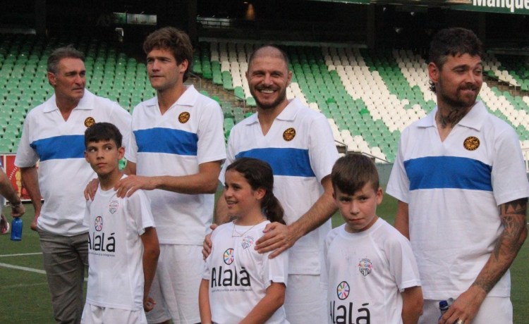 Joaquín bromea sobre Ayoze: “Si no se queda, posiblemente no vea la selección” Joaquín bromea sobre Ayoze: “Si no se queda, posiblemente no vea la selección”