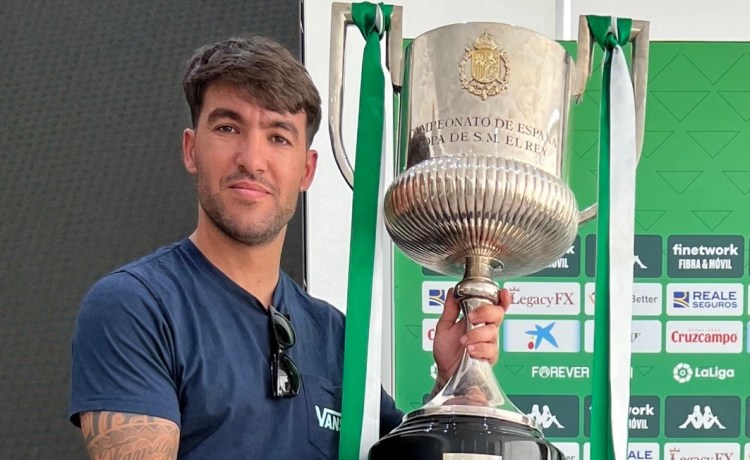Israel Bascón, concejal de Deportes en Utrera, responde a Ceballos: «No le vamos a hacer nada especial» Israel Bascón, concejal de Deportes en Utrera, responde a Ceballos: «No le vamos a hacer nada especial»