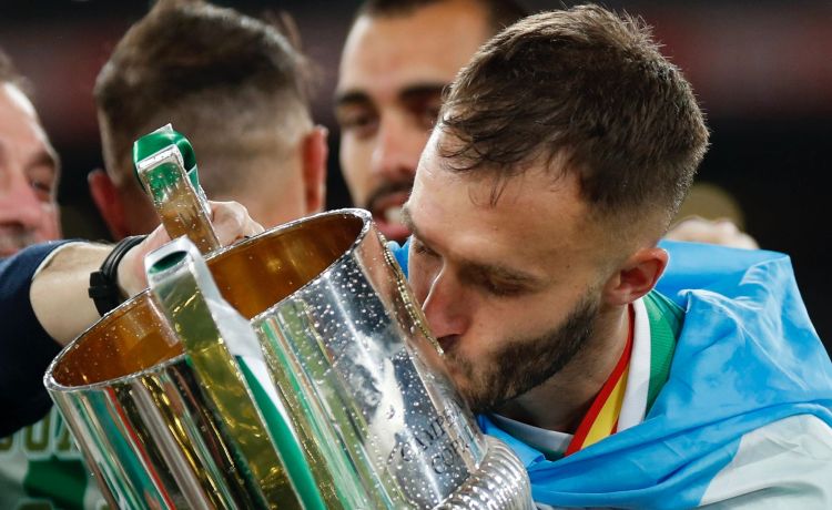 Pezzella: «No sé si me va a alcanzar la vida para devolver todo el cariño que me dieron» Pezzella: «No sé si me va a alcanzar la vida para devolver todo el cariño que me dieron»