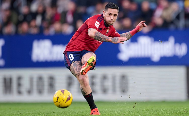 Osasuna se cierra en banda por el Chimy y el Betis mira otras opciones Osasuna se cierra en banda por el Chimy y el Betis mira otras opciones