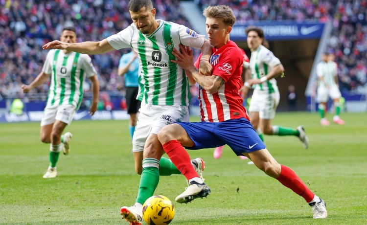 Guido Rodríguez: «Vamos a seguir hablando y ojalá llegar a un acuerdo bueno para las dos partes» Guido Rodríguez: «Vamos a seguir hablando y ojalá llegar a un acuerdo bueno para las dos partes»