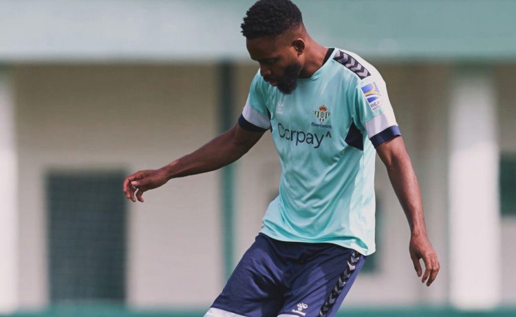 Bakambu: «Voy a trabajar mucho y volveré más fuerte que antes» Bakambu: «Voy a trabajar mucho y volveré más fuerte que antes»