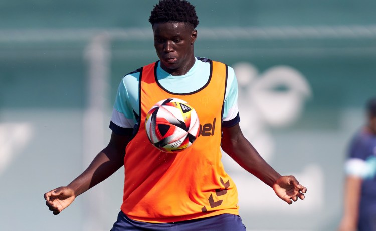 El Betis ejerce la opción de compra por Mendy y fichará también a Guilherme El Betis ejerce la opción de compra por Mendy y fichará también a Guilherme