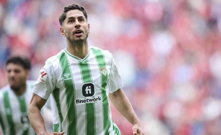 Ayoze aparece como la oportunidad de mercado que busca el Villarreal Ayoze aparece como la oportunidad de mercado que busca el Villarreal
