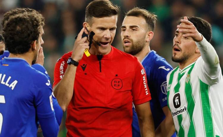 El CTA, sobre la denuncia del Getafe de falta de respeto del árbitro: «No ha habido ninguna frase…» El CTA, sobre la denuncia del Getafe de falta de respeto del árbitro: «No ha habido ninguna frase…»