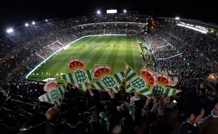 El Betis pide consejo a sus socios para ‘reinventar’ el Villamarín El Betis pide consejo a sus socios para ‘reinventar’ el Villamarín