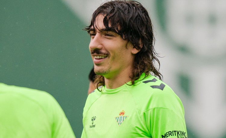 Bellerín, un regreso que todavía tendrá que esperar Bellerín, un regreso que todavía tendrá que esperar