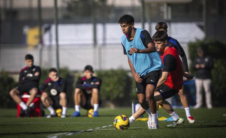 Hansi Flick repite convocatoria contra el Betis Hansi Flick repite convocatoria contra el Betis