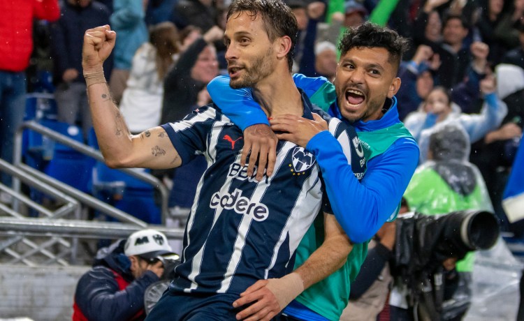 El Betis seguirá haciendo caja con Canales si Rayados gana el Apertura El Betis seguirá haciendo caja con Canales si Rayados gana el Apertura