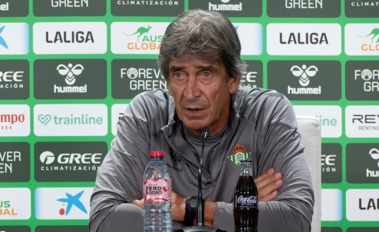 Pellegrini: «Trataremos de hacer ante el Barça un partido como el de hace un mes» Pellegrini: «Trataremos de hacer ante el Barça un partido como el de hace un mes»